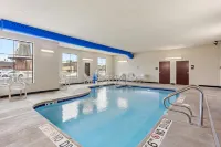 Cobblestone Hotel & Suites - Little Chute - Pools