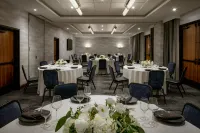 Rand Tower Hotel, Minneapolis, a Tribute Portfolio Hotel - 4-Star