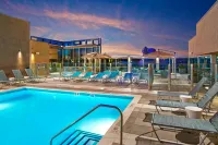 SpringHill Suites at Anaheim Resort/Convention Center - Pet friendly