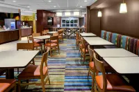 Fairfield Inn & Suites Hollister - breakfast