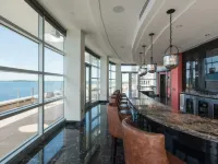 The Edgewater Hotels near Warner Park
