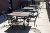 Holiday Inn Express & Suites YOUNGSTOWN WEST - AUSTINTOWN by IHG - breakfast