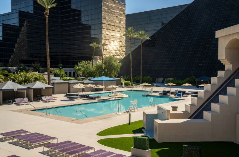 Luxor Hotel & Casino photo 3