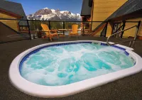 Creekside at Rundle Cliffs Lodge - 3 stelle