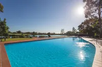 Oaks Cypress Lakes Resort - Pools