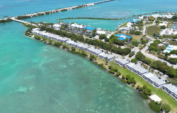 Duck Key Waterfront Villa w/ 2 Free Kayaks & Near 2 Public Marinas