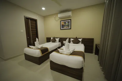 Hotel Patel INN - 2-Star