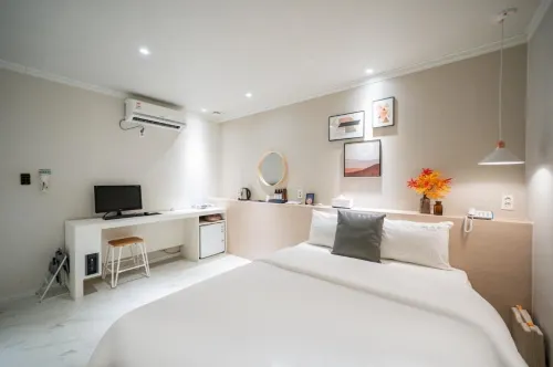 Yam Pohang Terminal - 2-Star