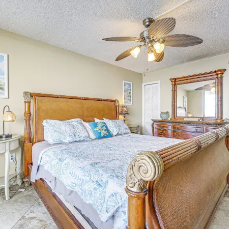 On-Site Beach Access! Waterfront Hudson Condo