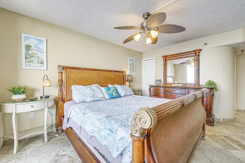 On-Site Beach Access! Waterfront Hudson Condo - Beach