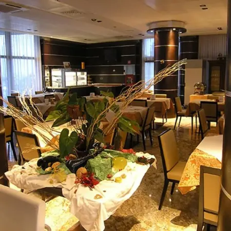 Dado Hotel International