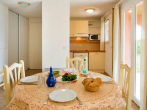 Port Minervois Hotels in Homps