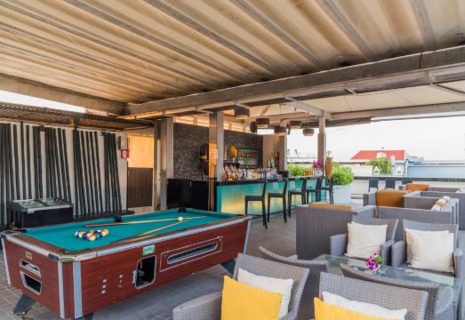 4. 당 덤 카오산..