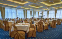 Savoy Westend Hotel - 5-Star