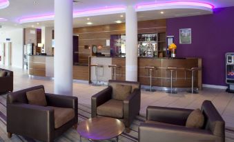 Holiday Inn Express London - Newbury Park