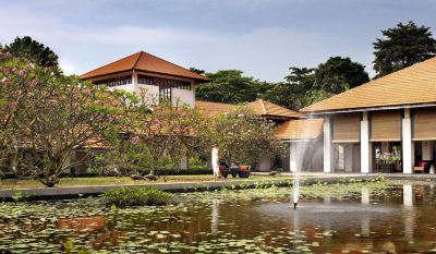 庭 ソフィテル シンガポール セントーサ リゾート&スパ(ステイケーション可)の写真