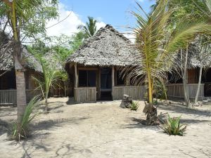 Ushongo Beach Bandas