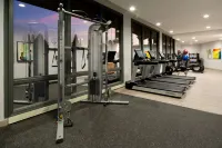 DoubleTree by Hilton Bakersfield - Gym