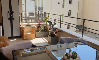Cocooning Furnished Studio