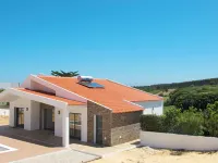 Do Pinheiros Hotels in Vau