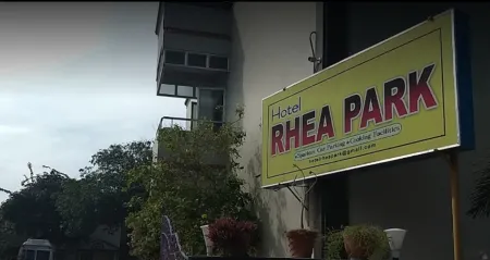 Hotel Rhea Park