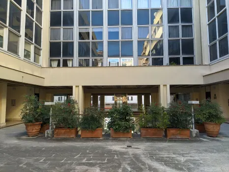 Snug Apartment in Roma Near San Giovanni Train Station Hoteles cerca de Piazza San Giovanni in Laterano