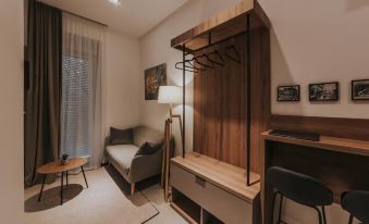 Design Studio Apartment Close to the City Center