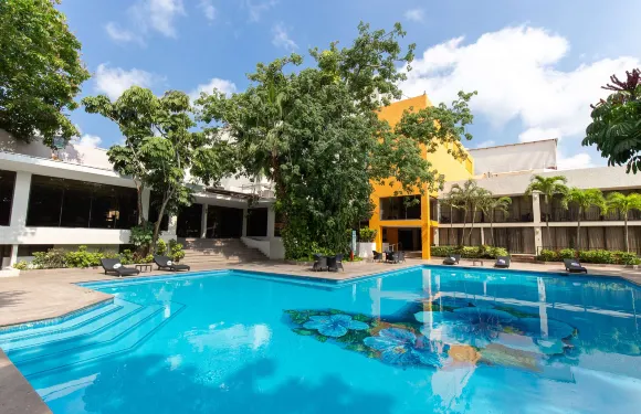 HS HOTSSON 坦皮科酒店