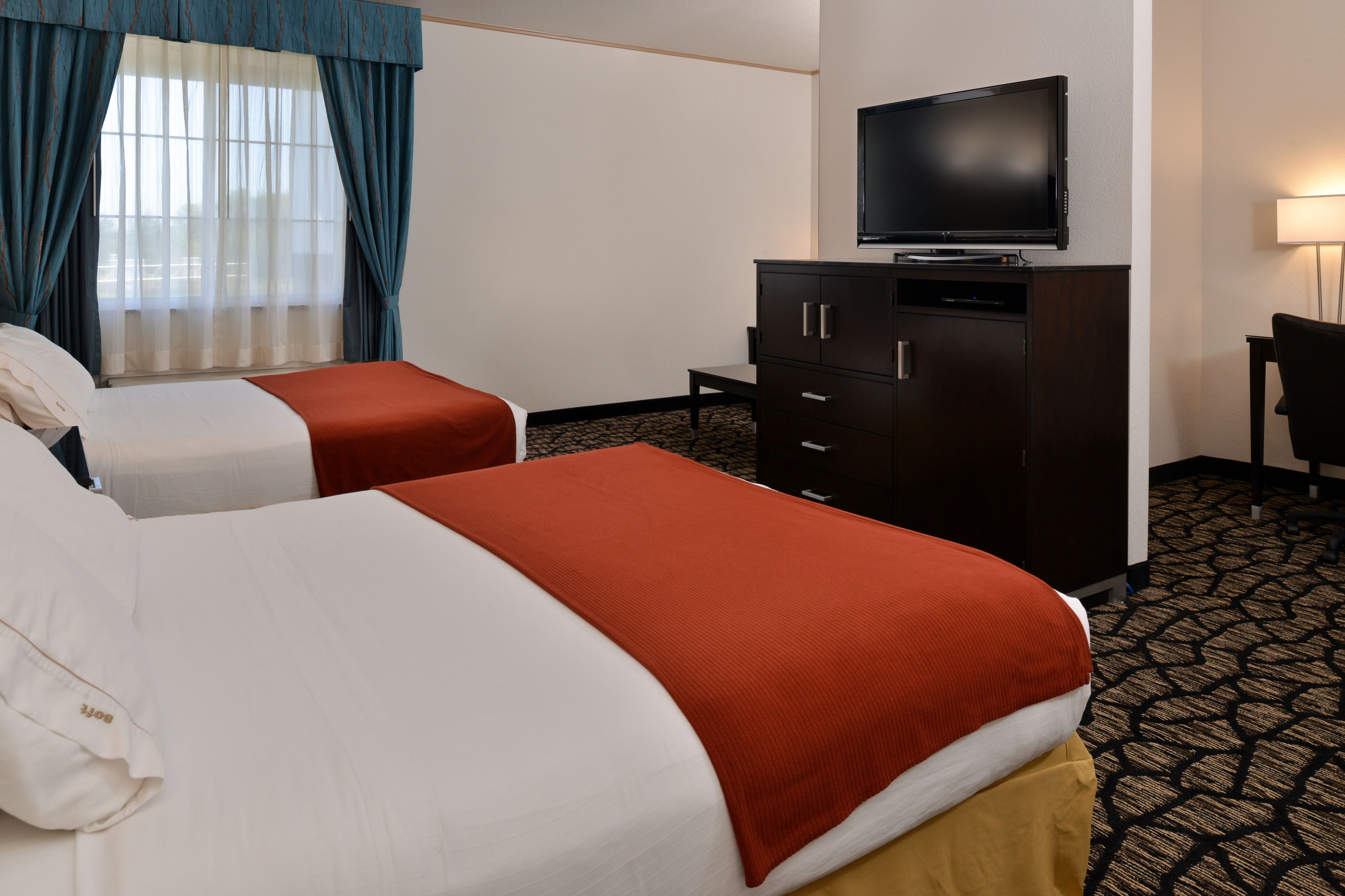 Holiday Inn Express Hotel & Suites Tacoma South - Lakewood, an Ihg Hotel