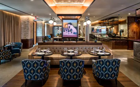 Canopy by Hilton Washington DC Embassy Row Отели рядом с достопримечательностью «Собор Святого апостола Матфея»