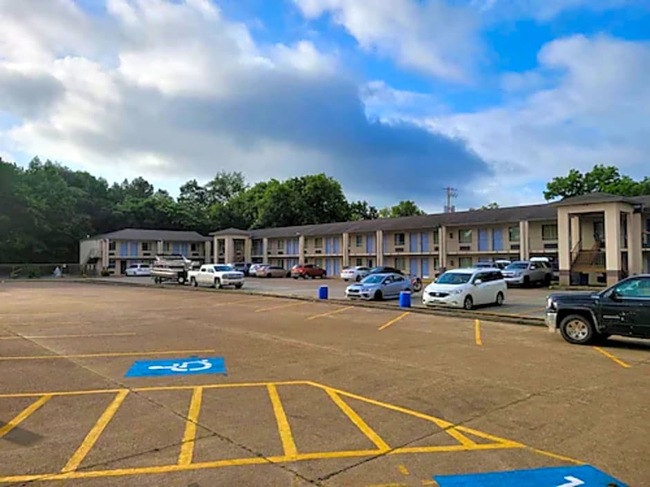 Super 8 by Wyndham Arkadelphia Caddo Valley Area