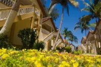 Laguna Beach Hotels near Morondava Beach