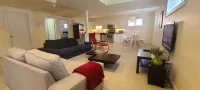2 Bdrm, Kitchen, Laundry, Weekly/Monthly Discount