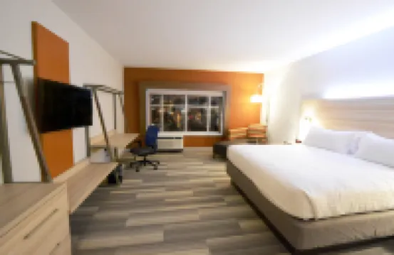 Holiday Inn Express & Suites TOLEDO WEST by IHG