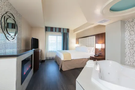 Holiday Inn Express & Suites Eureka