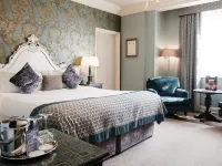 The White Hart Hotel Hotels in Hampton Wick