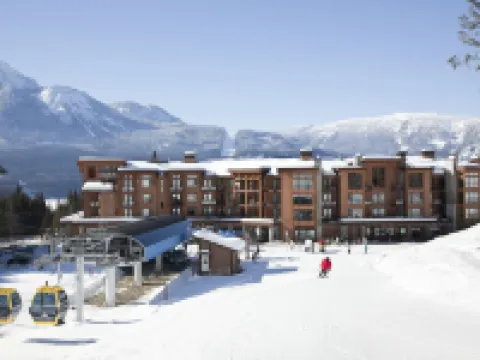 Sutton Place Hotel Revelstoke Mountain Resort Hotels in Revelstoke