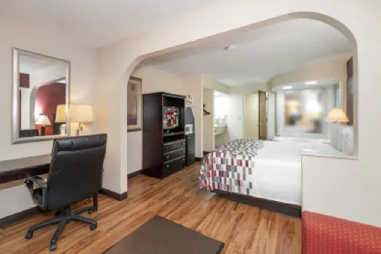 牛津紅頂套房酒店