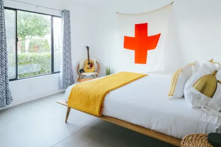 Hotel El Cid by AvantStay Mid-Century Charm with Poolside Cabanas