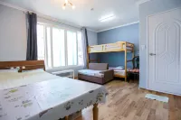 Blue Mountain Hotels in Gangneung-si