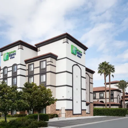 Holiday Inn Express & Suites ONTARIO AIRPORT by IHG