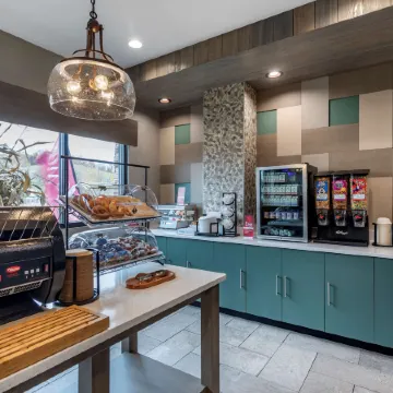 Best Western Plus Mountain Melodies Inn Suites