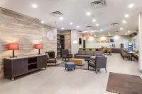 Comfort Inn & Suites Fairburn - Atlanta Southwest - Parkplatz