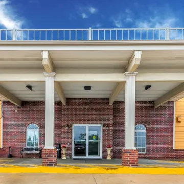 Quality Inn & Suites Chesterfield Village