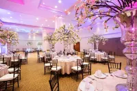 Krystal Monterrey Hotels in Монтерей