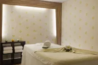 Ramada by Wyndham Abu Dhabi Corniche - Spa