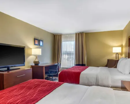 Comfort Inn & Suites Hotels in La Grange