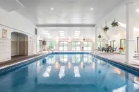 Quality Inn Shelburne - Burlington - Pools