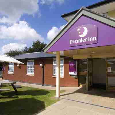 Premier Inn Shrewsbury North (Harmer Hill) Hotel Exterior