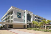 Quality Hotel & Suites Brasília Hotels near Memorial JK